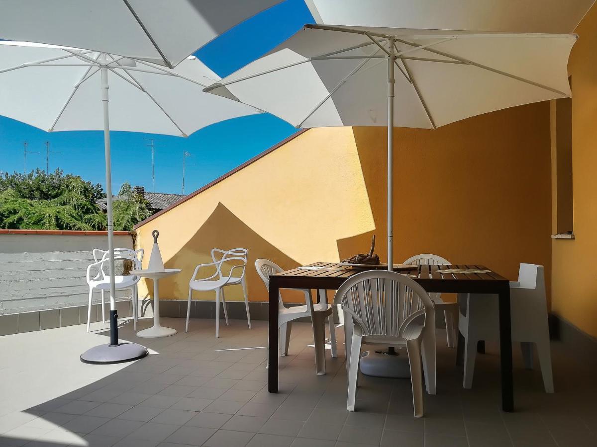 Appartamento Con Terrazza ลีโด เดลเล นาซิโอนี ภายนอก รูปภาพ