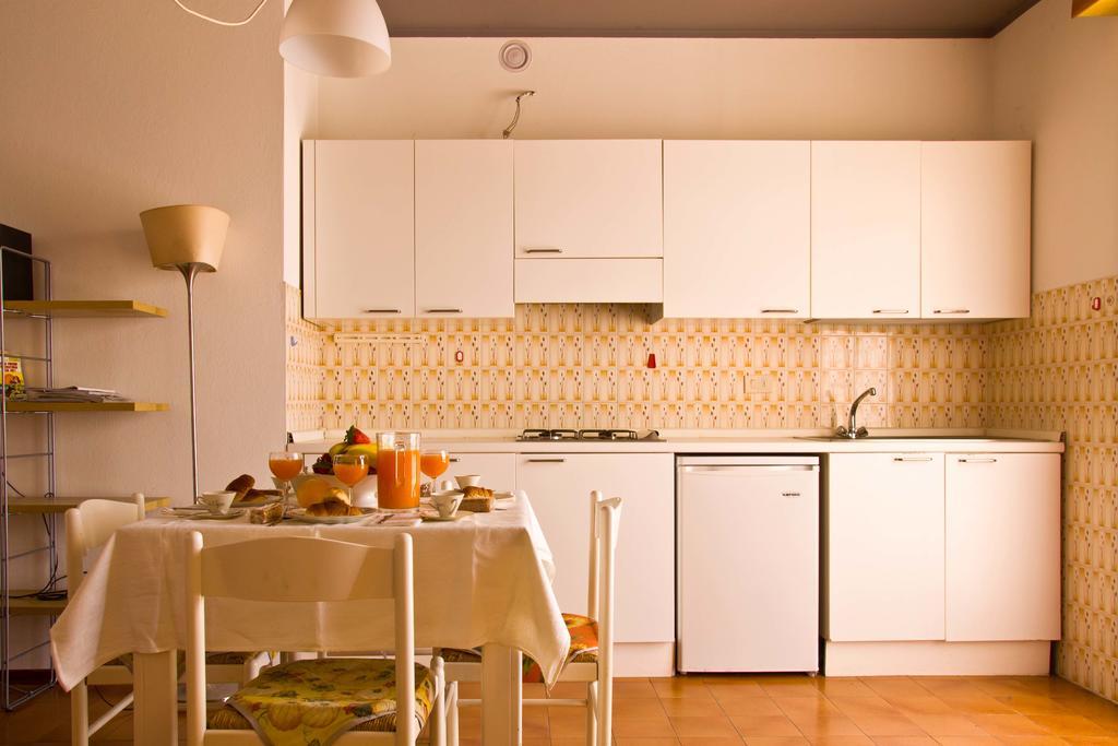 Appartamento Con Terrazza ลีโด เดลเล นาซิโอนี ภายนอก รูปภาพ